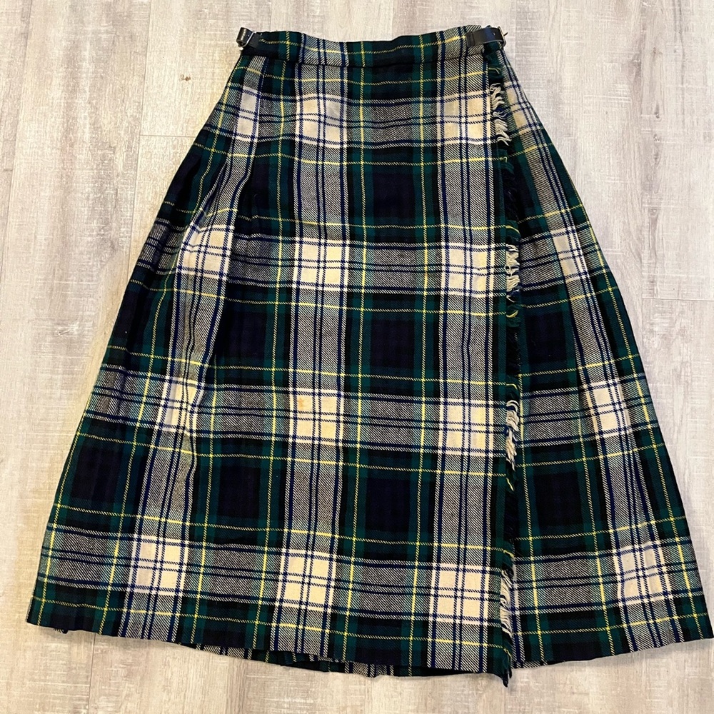 VTG Clan Laird Wool Skirt Scotland Kilted Pleated Wrap Tartan A Line Plaid 38”
